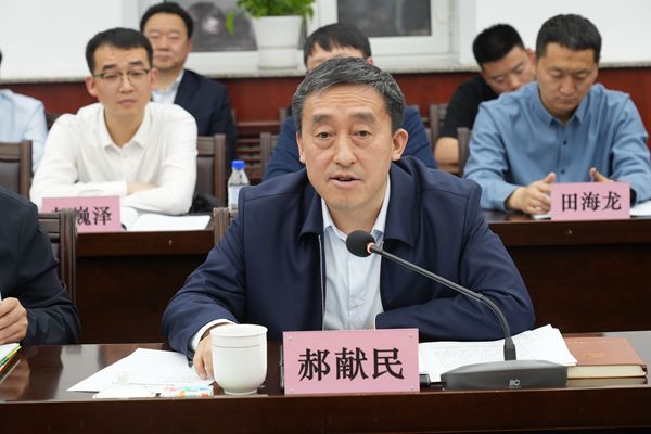 华体会(中国)与临汾侯马举办深化市校合作座谈会暨签约仪式 (6)_副本.jpg
